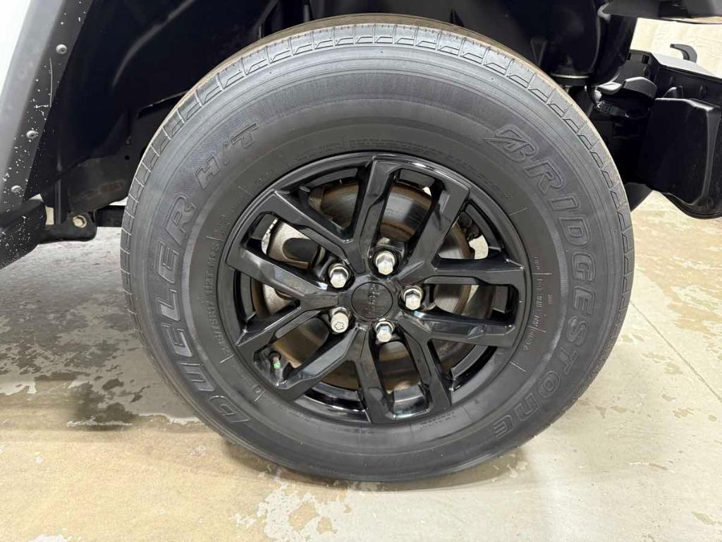 used 2022 Jeep Gladiator car, priced at $28,985