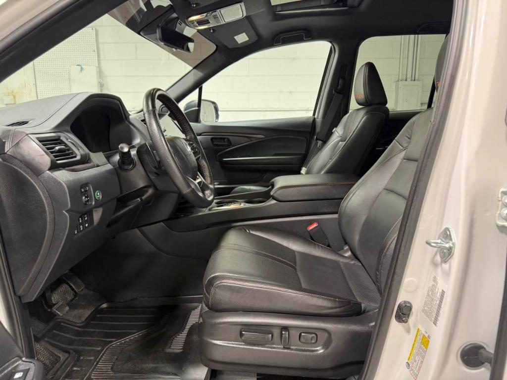 used 2025 Honda Ridgeline car, priced at $38,985