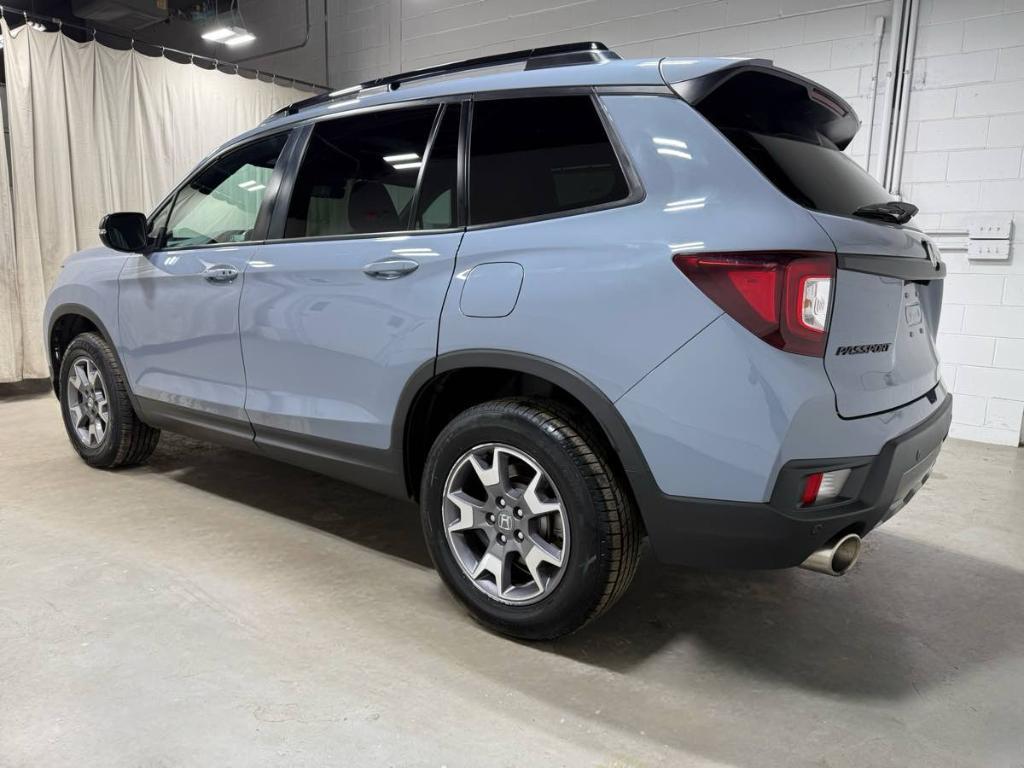 used 2022 Honda Passport car, priced at $33,985