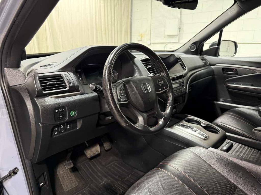 used 2022 Honda Passport car, priced at $33,985