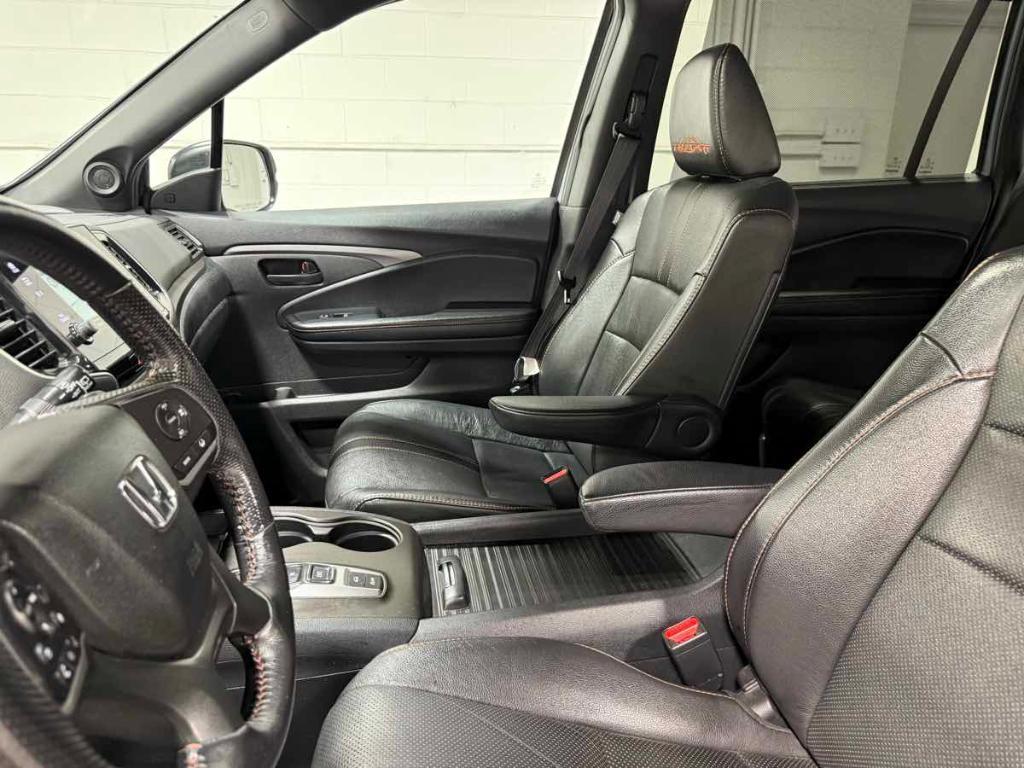 used 2022 Honda Passport car, priced at $33,985