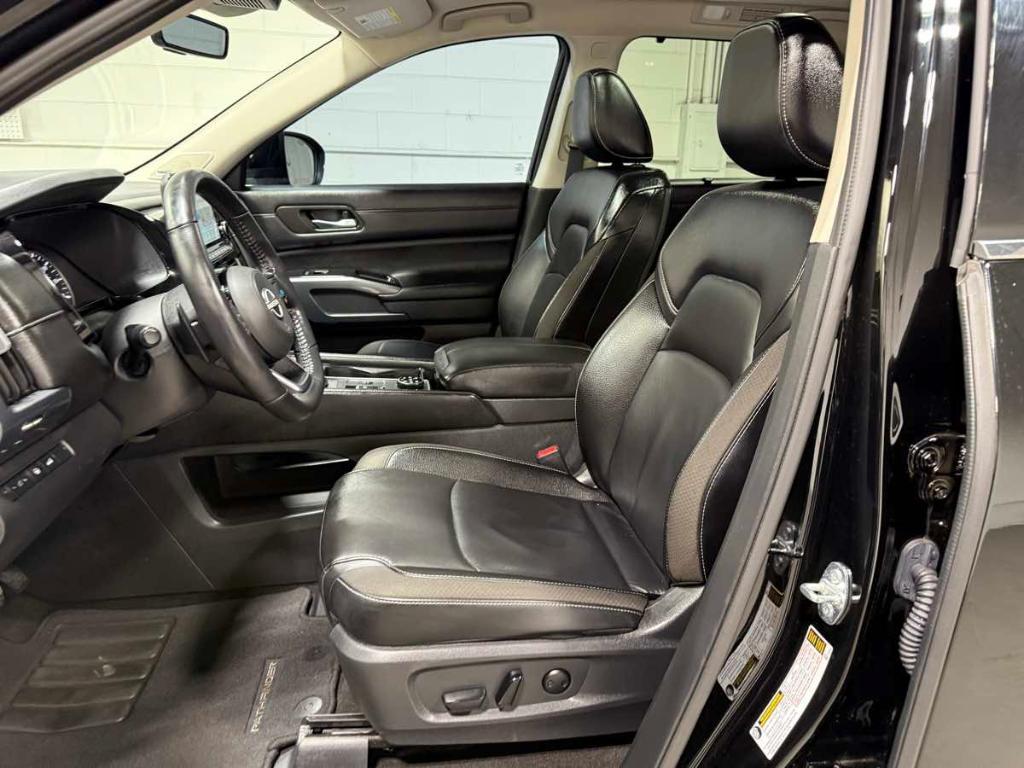 used 2024 Nissan Pathfinder car, priced at $35,985