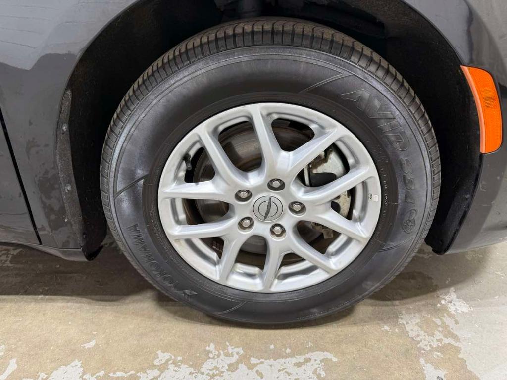 used 2023 Chrysler Pacifica car, priced at $23,985