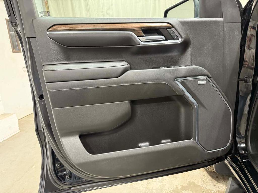 used 2022 Chevrolet Silverado 1500 car, priced at $37,985