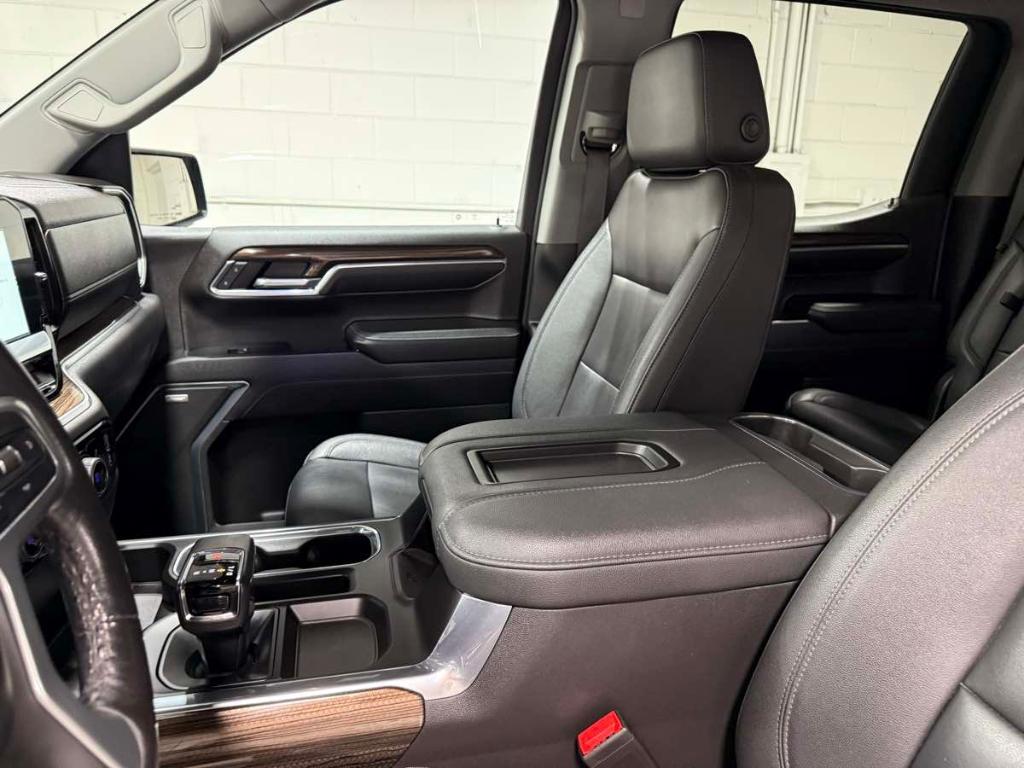 used 2022 Chevrolet Silverado 1500 car, priced at $37,985