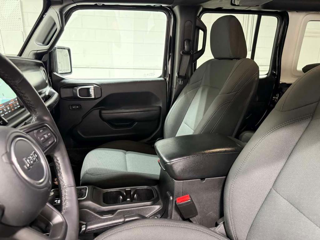 used 2022 Jeep Wrangler Unlimited car, priced at $33,985