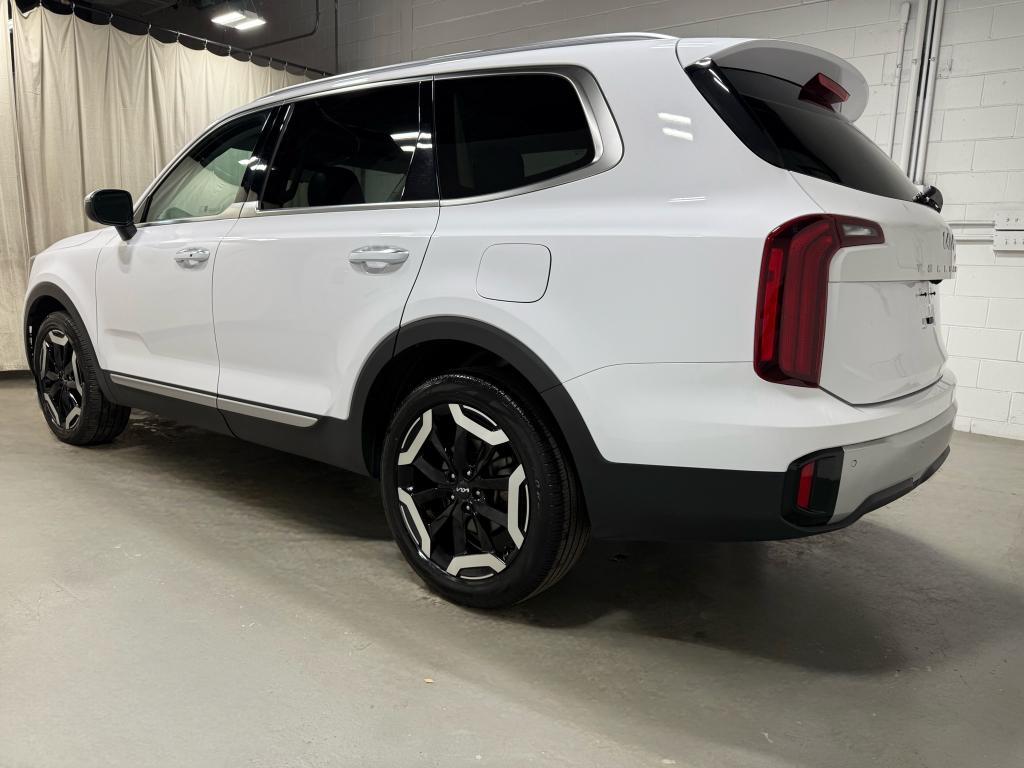 used 2024 Kia Telluride car, priced at $36,985