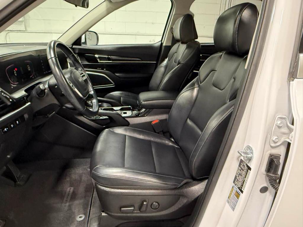 used 2024 Kia Telluride car, priced at $36,985