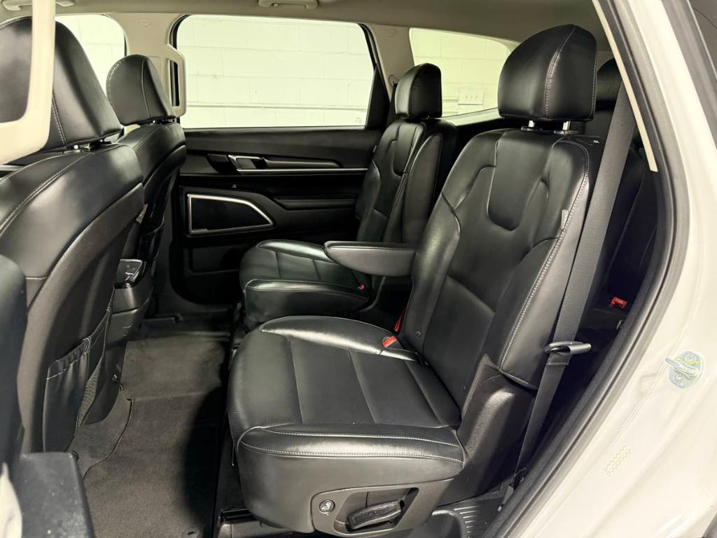 used 2024 Kia Telluride car, priced at $31,985