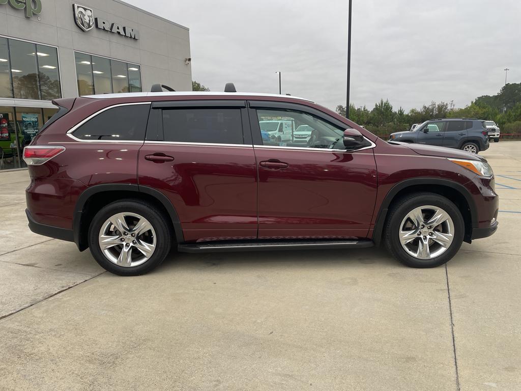 used 2014 Toyota Highlander car, priced at $16,947