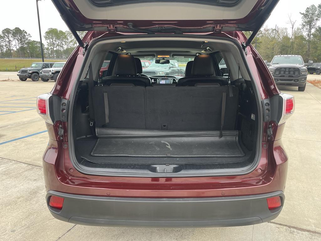 used 2014 Toyota Highlander car, priced at $16,947