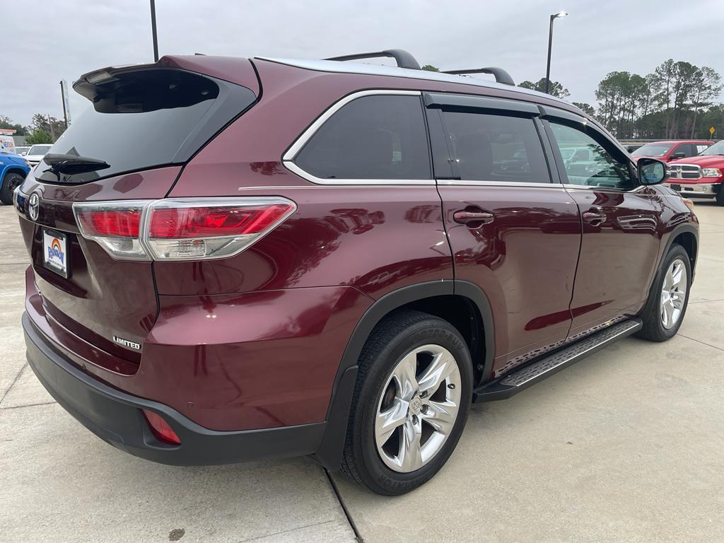 used 2014 Toyota Highlander car, priced at $16,947