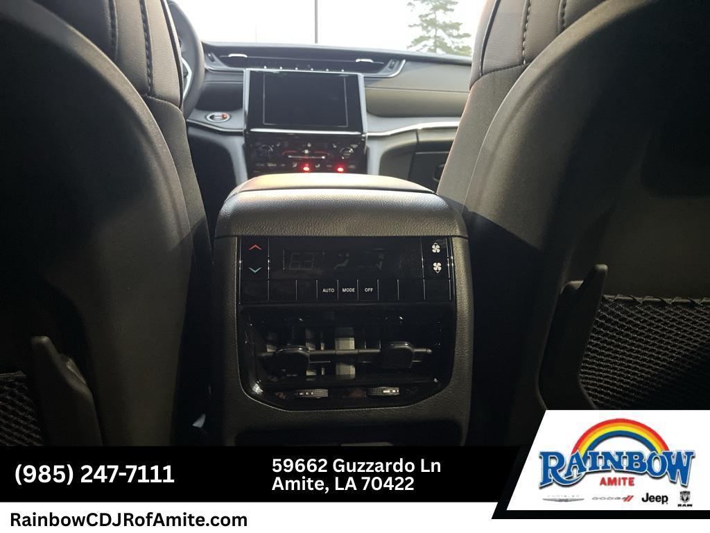 new 2025 Jeep Grand Cherokee L car, priced at $44,534