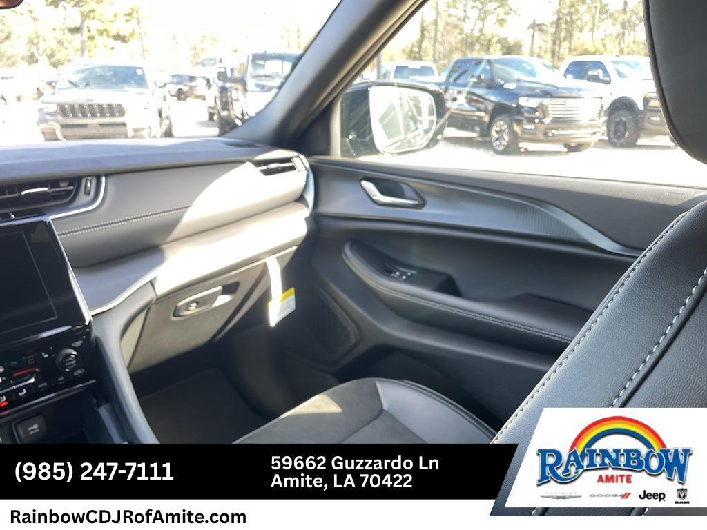 new 2025 Jeep Grand Cherokee L car, priced at $41,330