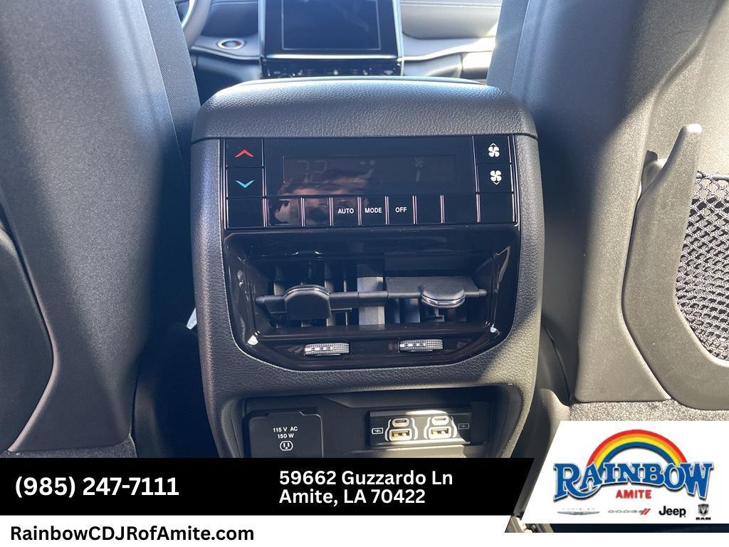 new 2025 Jeep Grand Cherokee L car, priced at $41,330