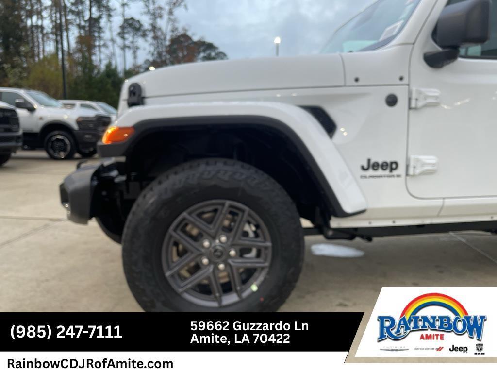 new 2026 Jeep Gladiator car, priced at $44,525