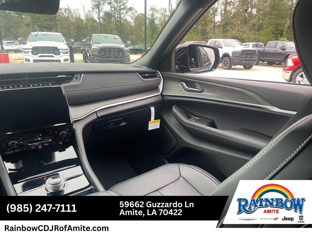 new 2025 Jeep Grand Cherokee L car, priced at $44,870