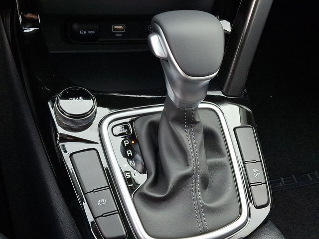 new 2026 Kia Seltos car, priced at $26,881