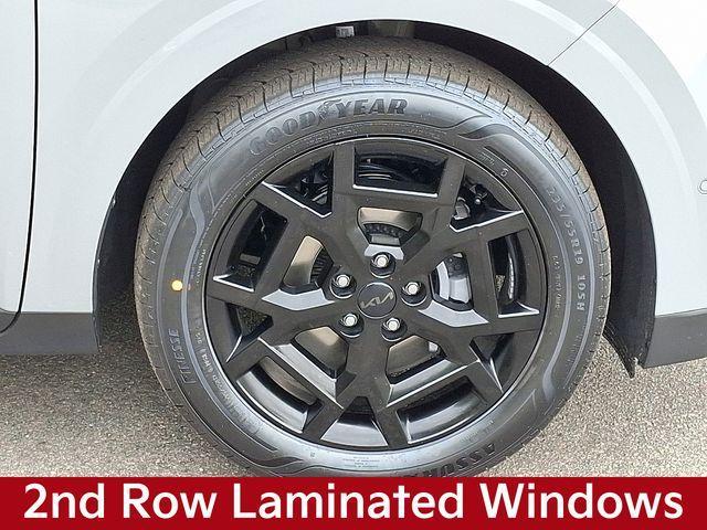 new 2026 Kia Carnival car, priced at $51,950