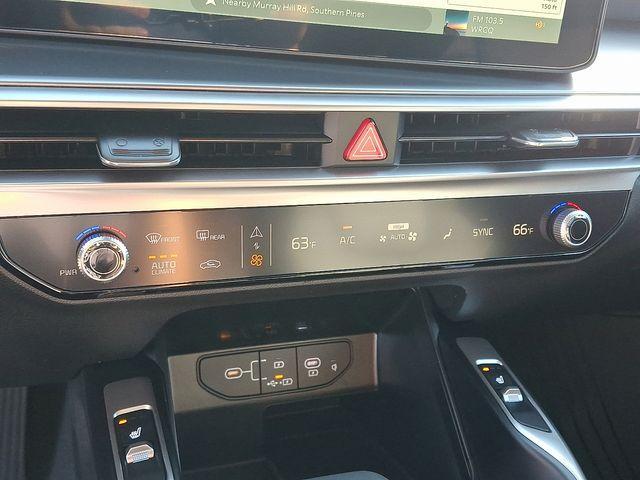 new 2026 Kia Sorento car, priced at $37,049