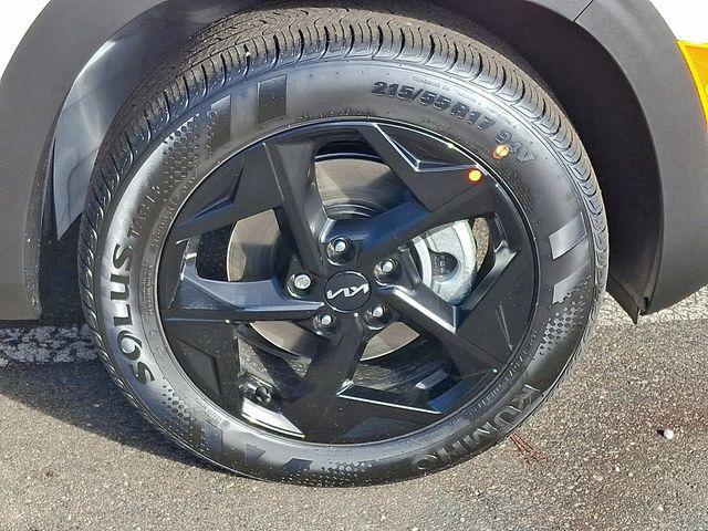 new 2026 Kia Seltos car, priced at $30,733