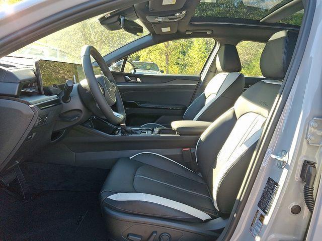 new 2026 Kia K5 car, priced at $30,282