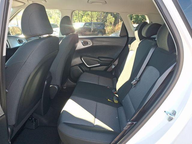 new 2025 Kia Soul car, priced at $21,592