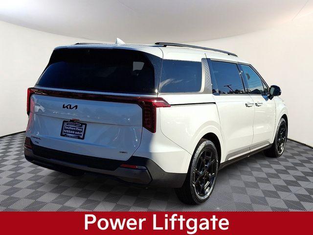 new 2026 Kia Carnival Hybrid car, priced at $53,570