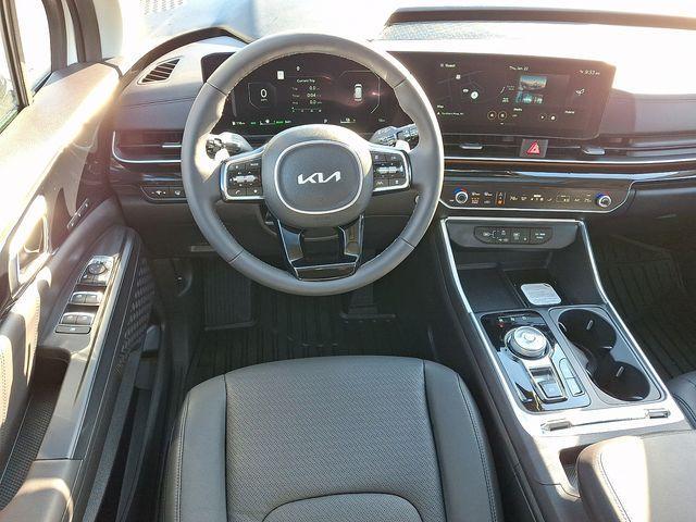 new 2026 Kia Carnival Hybrid car, priced at $53,570