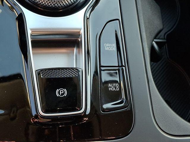 new 2026 Kia Carnival Hybrid car, priced at $53,570