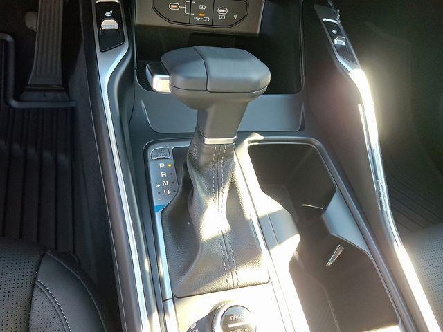 new 2026 Kia Sorento car, priced at $40,302