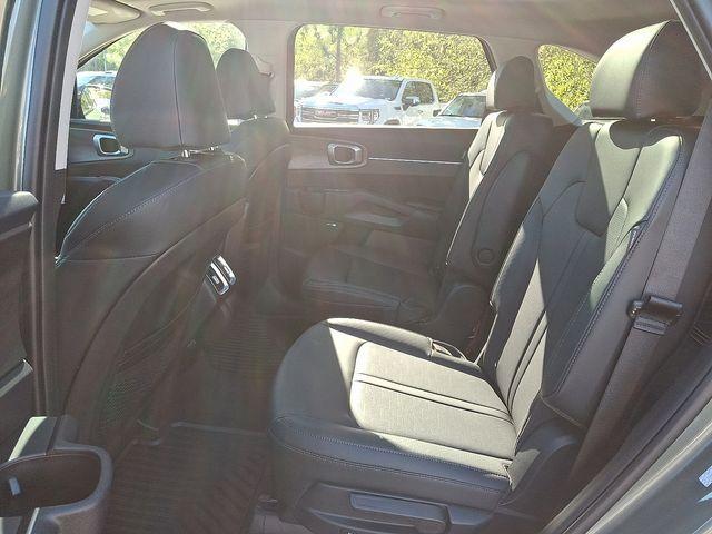new 2026 Kia Sorento car, priced at $40,302