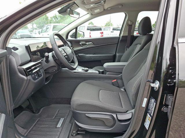 new 2026 Kia Sportage Hybrid car, priced at $30,747