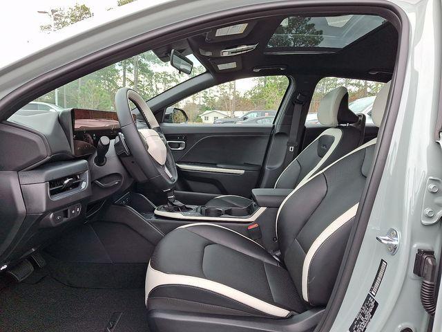 new 2025 Kia K4 car, priced at $27,552