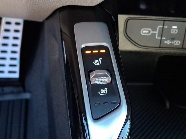 new 2026 Kia Sorento car, priced at $44,725