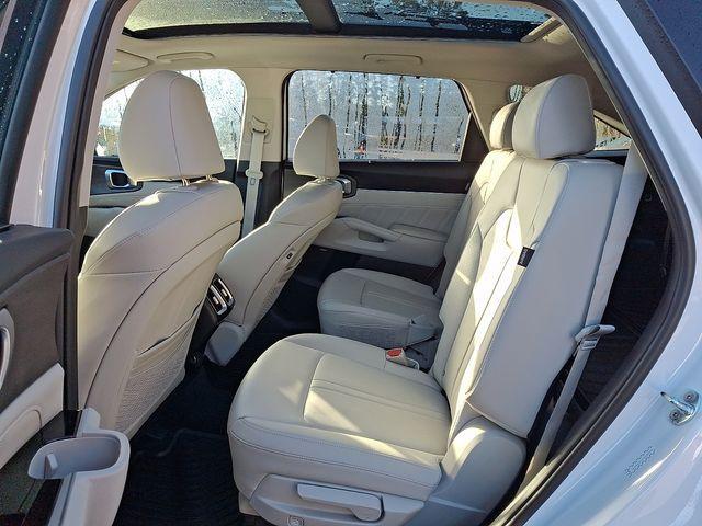 new 2026 Kia Sorento car, priced at $44,725