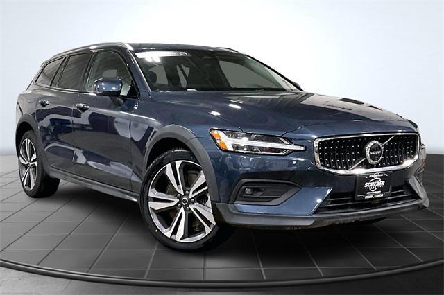 used 2025 Volvo V60 Cross Country car, priced at $37,000