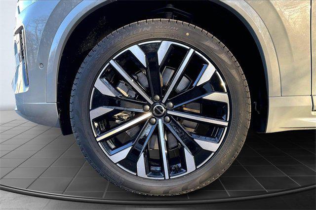 new 2026 Volvo XC90 Plug-In Hybrid car, priced at $76,875