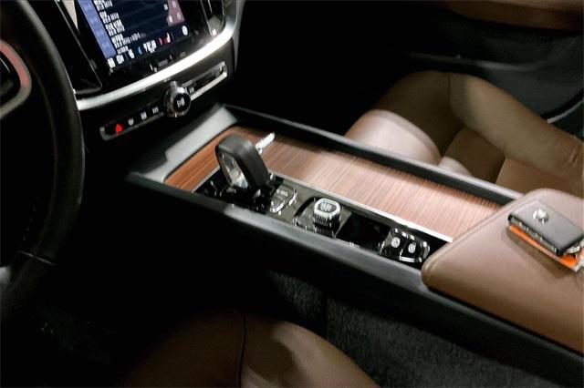 used 2025 Volvo V60 Cross Country car, priced at $36,500