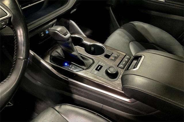 used 2022 Toyota Highlander car, priced at $38,000