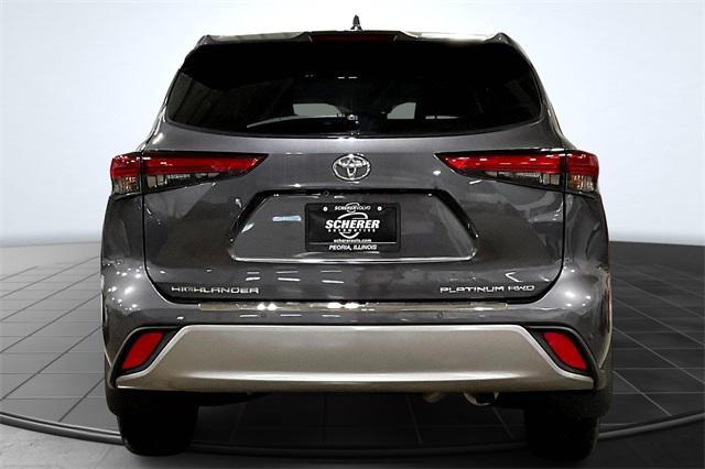 used 2022 Toyota Highlander car, priced at $38,000