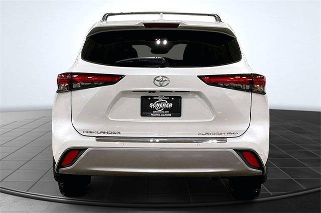 used 2022 Toyota Highlander car, priced at $38,000