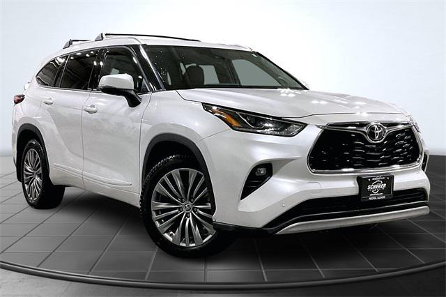 used 2022 Toyota Highlander car, priced at $38,000