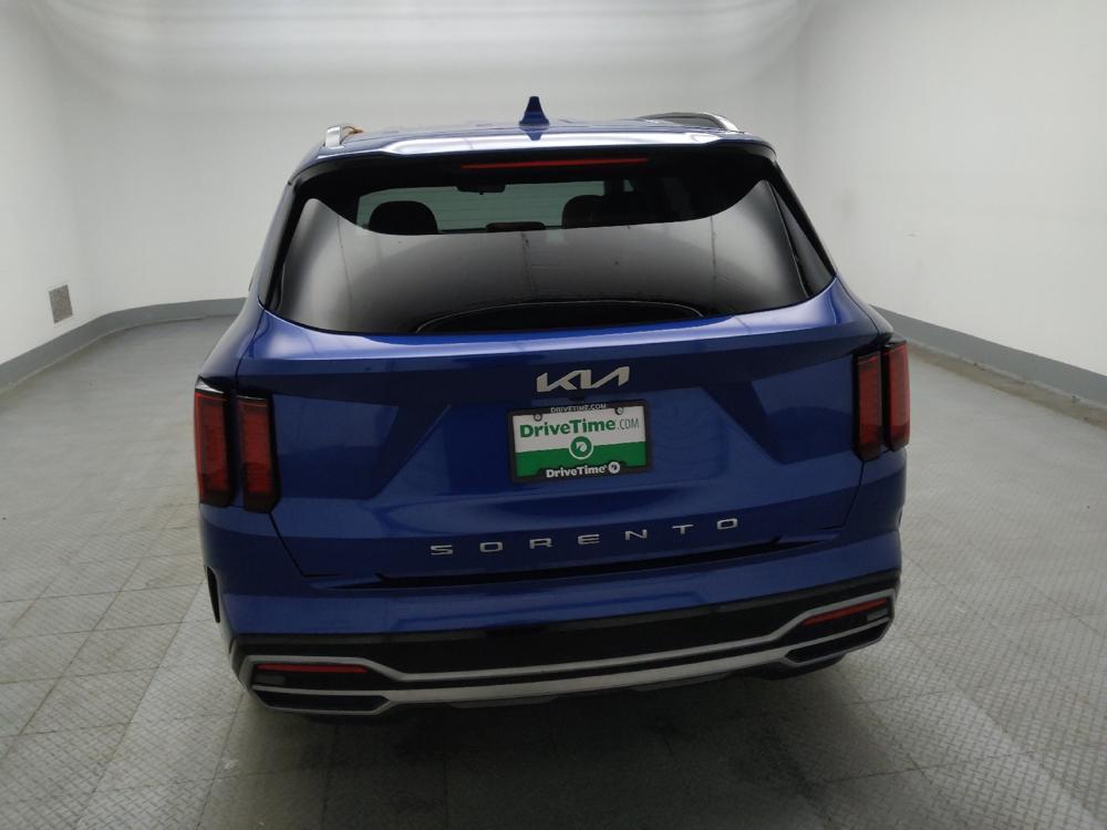 used 2022 Kia Sorento car, priced at $21,995