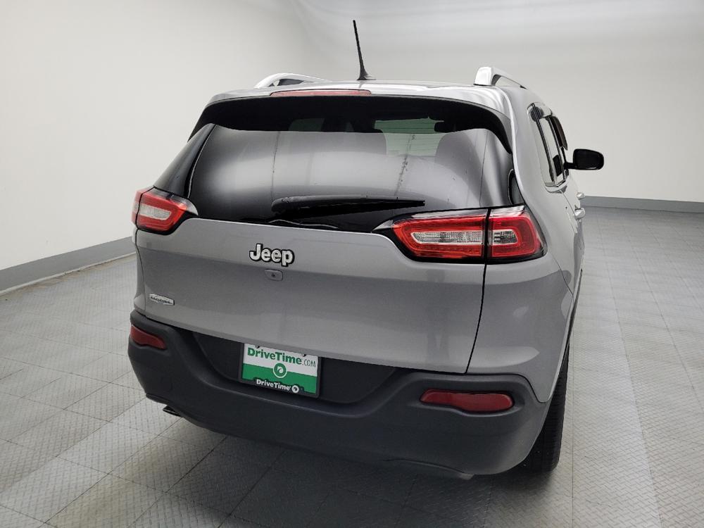 used 2015 Jeep Cherokee car, priced at $10,595