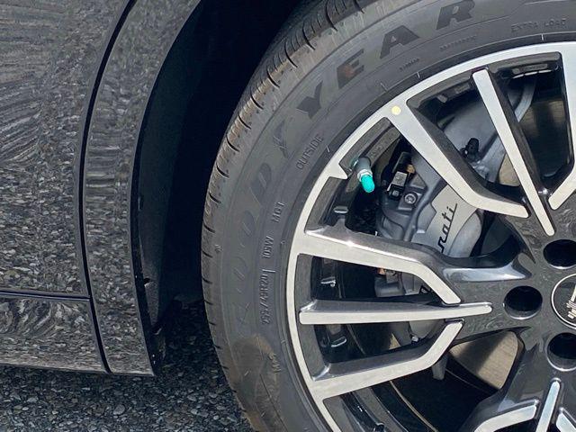 new 2025 Maserati Grecale car, priced at $78,245