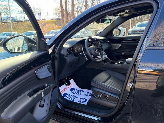 new 2026 Maserati Grecale car, priced at $97,575