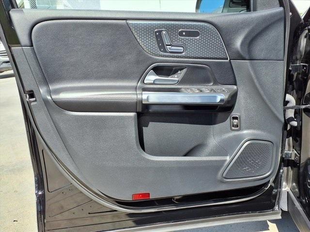 used 2024 Mercedes-Benz GLB 250 car, priced at $33,993