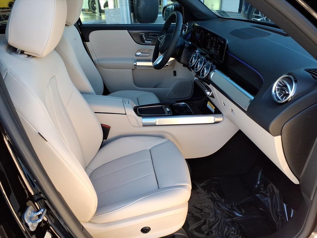 new 2026 Mercedes-Benz GLB 250 car, priced at $53,450