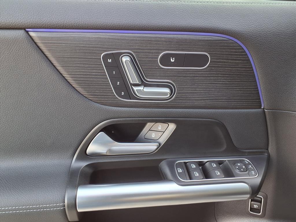 used 2025 Mercedes-Benz GLA 250 car, priced at $39,499